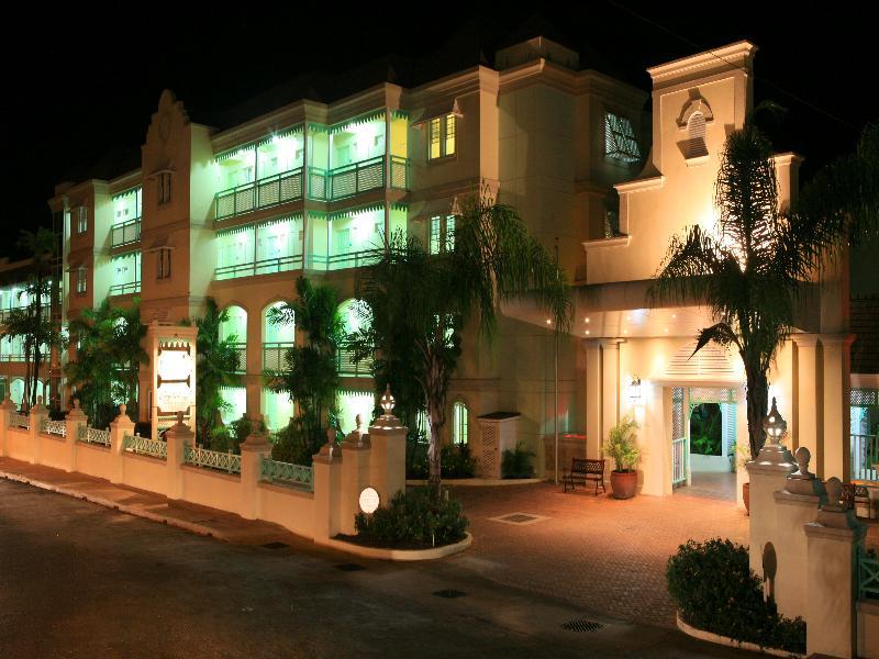 Hotel Coral Mist