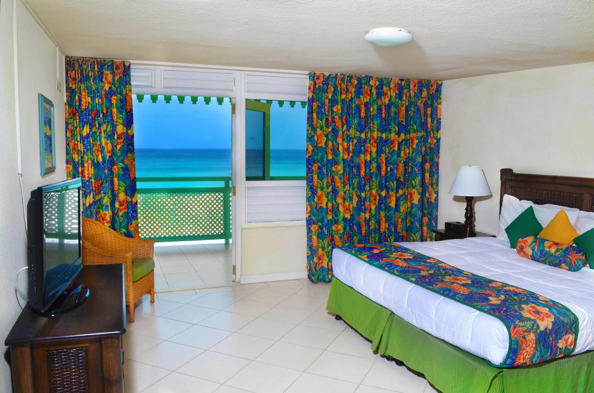 Hotel Coral Mist